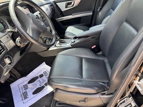 Used 2011 Mercedes-Benz GLK 350 2WD image 29