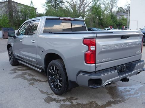 Used 2024 Chevrolet Silverado 1500 High Country w/ Technology Package AWD/4WD image 5