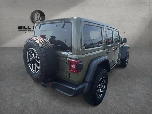 Used 2025 Jeep Wrangler Unlimited Rubicon w/ Convenience Group AWD/4WD image 6