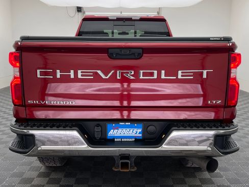 Used 2022 Chevrolet Silverado 3500 LTZ w/ LTZ Convenience Package AWD/4WD image 10