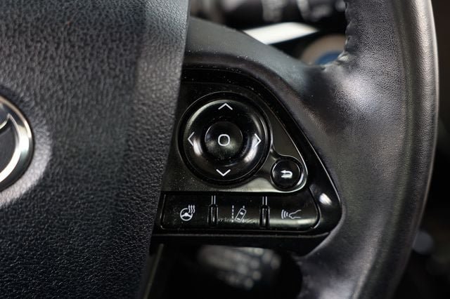 Used 2019 Toyota Prius XLE FWD image 29