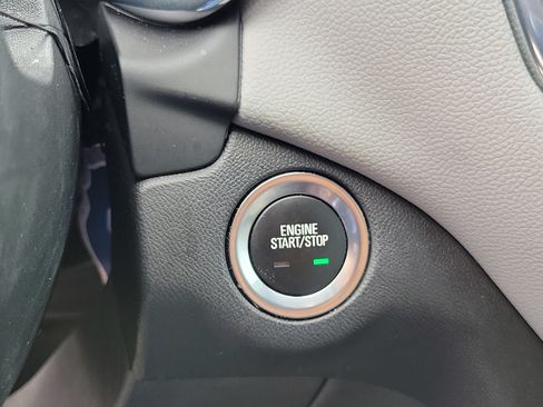 Used 2023 Chevrolet Equinox LS FWD image 30