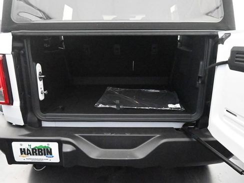 New 2025 Ford Bronco 4-Door image 8