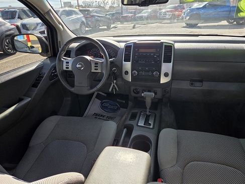 Used 2012 Nissan Frontier SV w/ SV Premium Utility Pkg image 5