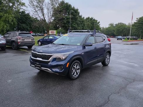 Certified 2021 Kia Seltos EX AWD/4WD image 4