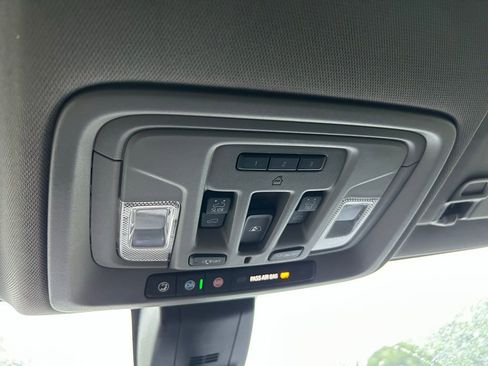 Used 2022 GMC Sierra 2500 Denali w/ Denali Ultimate Package image 29