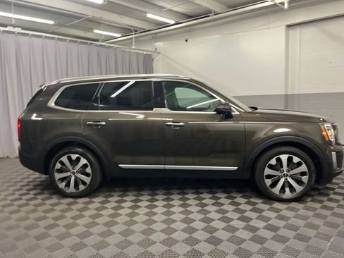 Used 2021 Kia Telluride S AWD/4WD image 3