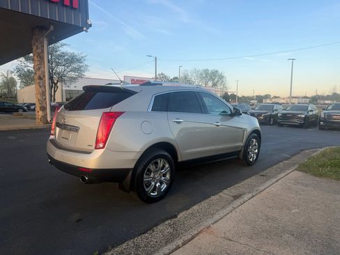 Used 2016 Cadillac SRX Luxury w/ Driver Awareness Package FWD image 7