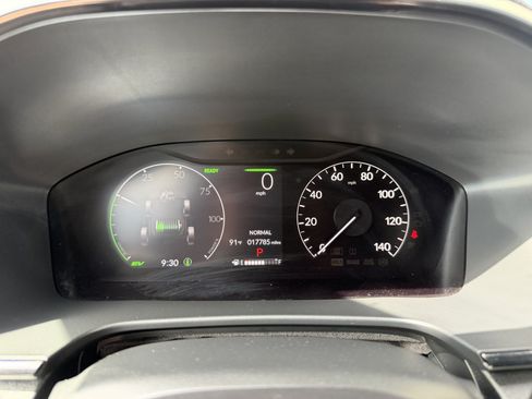 Used 2024 Honda CR-V Sport image 17