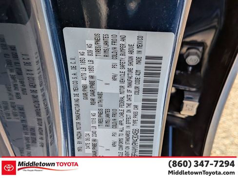 Used 2024 MAZDA MAZDA3 s FWD image 36