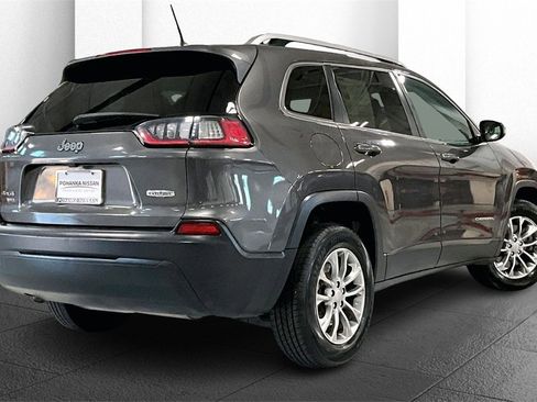 Used 2019 Jeep Cherokee Latitude Plus w/ Comfort/Convenience Group image 13