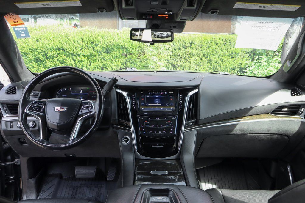 Used 2019 Cadillac Escalade Platinum AWD/4WD image 28