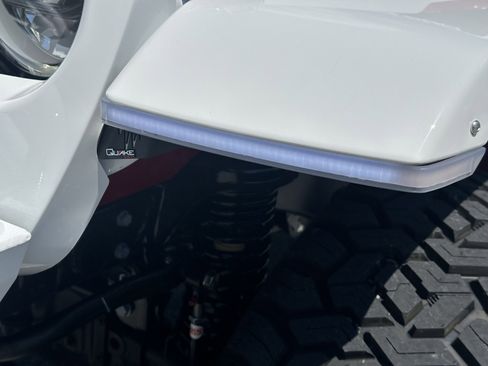 Used 2025 Jeep Wrangler Unlimited Sahara image 11