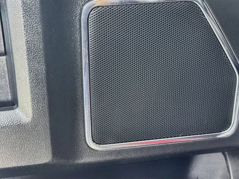 Used 2019 Ford F150 Lariat w/ Equipment Group 502A Luxury AWD/4WD image 24