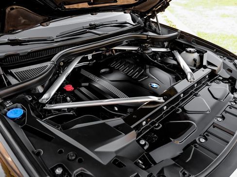 Used 2021 BMW X5 xDrive40i w/ Executive Package image 57