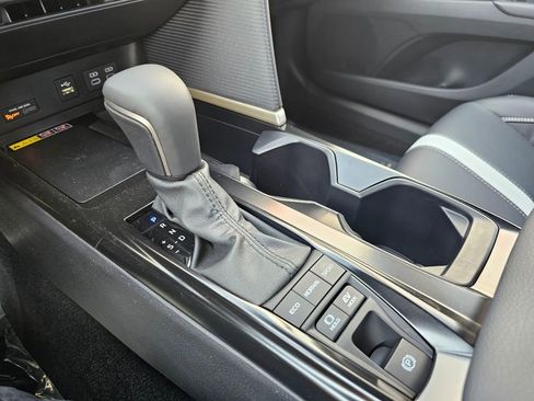 New 2026 Toyota Camry SE AWD/4WD image 32