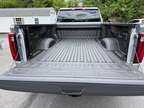 New 2026 GMC Sierra 3500 Pro AWD/4WD image 18
