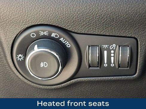 Used 2025 Jeep Compass Limited AWD/4WD image 9