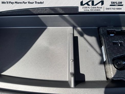 Used 2025 Kia Sorento S FWD image 21