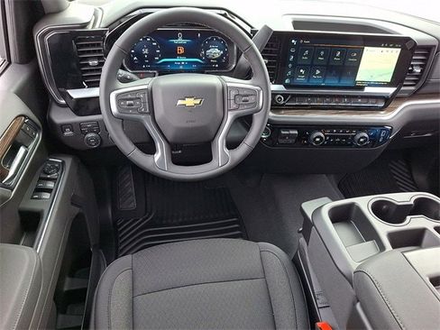 New 2026 Chevrolet Silverado 1500 LT image 9