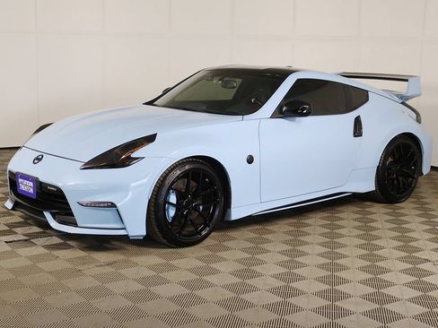 Used 2016 Nissan 370Z NISMO RWD image 6