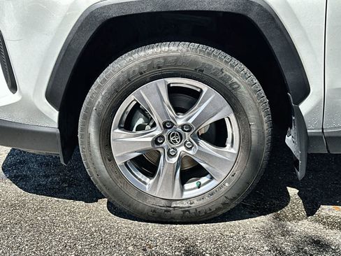 Used 2024 Toyota RAV4 LE AWD/4WD image 14