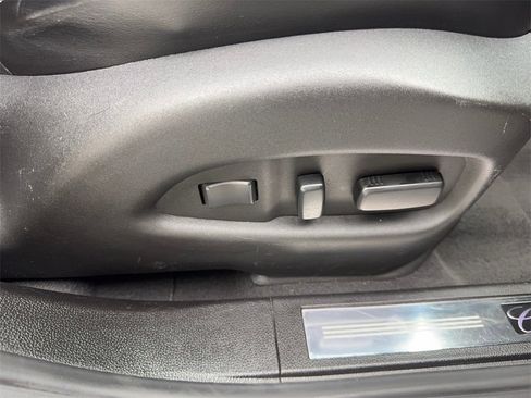 Used 2015 Cadillac SRX Luxury w/ Driver Awareness Package image 48