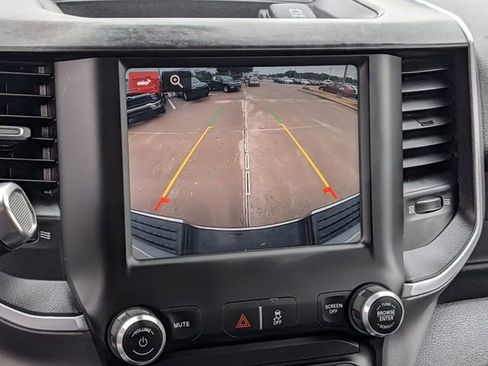 Used 2022 RAM 2500 Big Horn AWD/4WD image 18