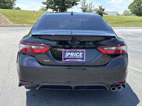 Used 2023 Toyota Camry SE FWD image 6