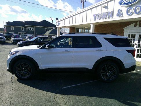 New 2026 Ford Explorer ST w/ Sun And Sound Package image 2