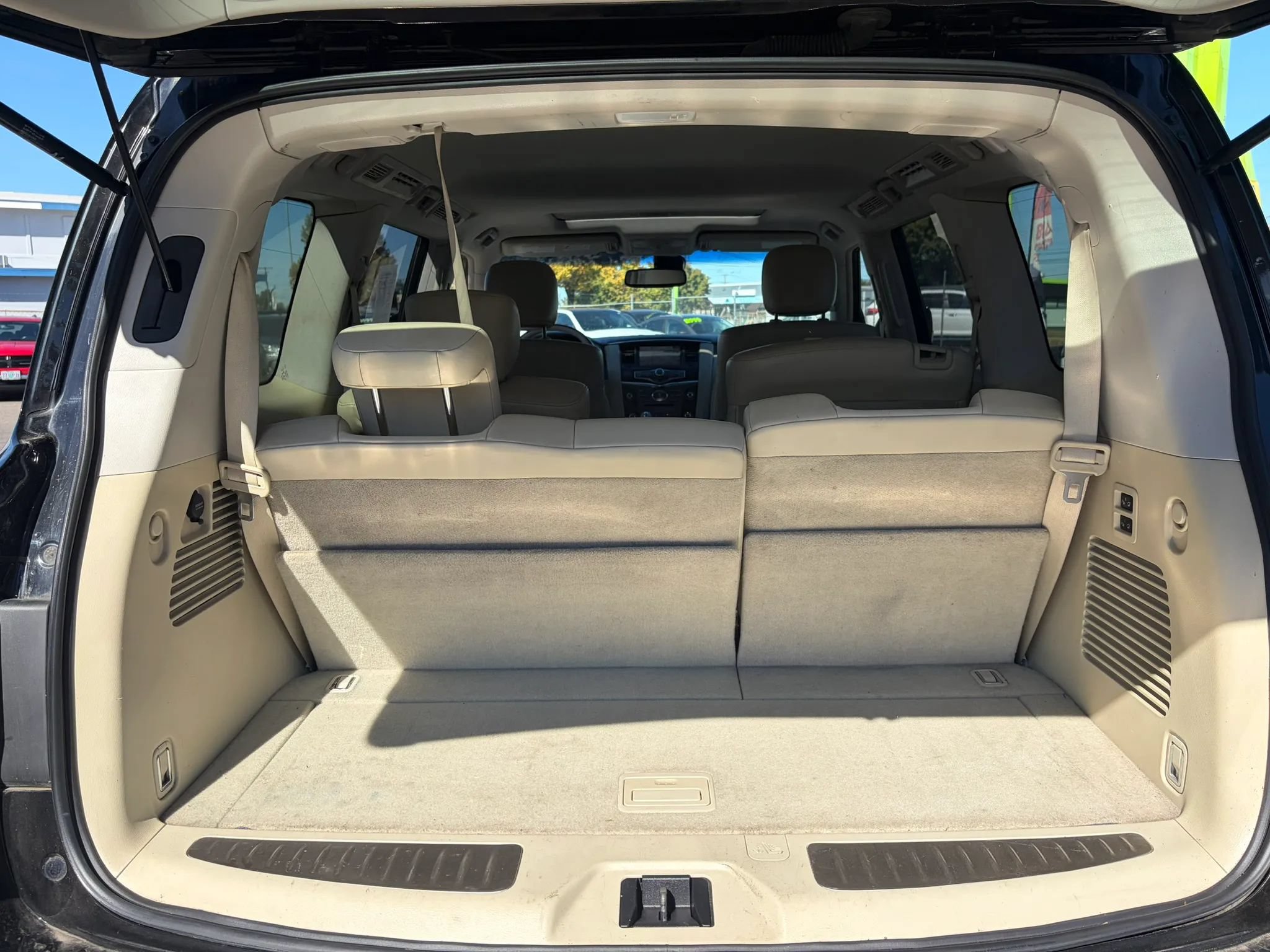 Used 2015 INFINITI QX80 4WD w/ 22" Wheel Package image 14