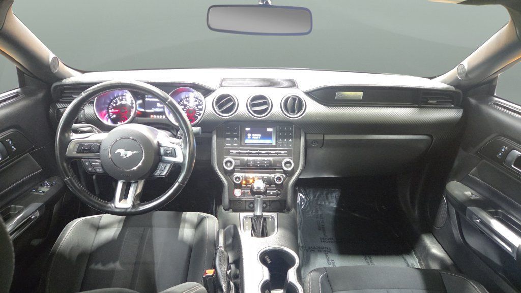 Used 2018 Ford Mustang Coupe RWD image 16