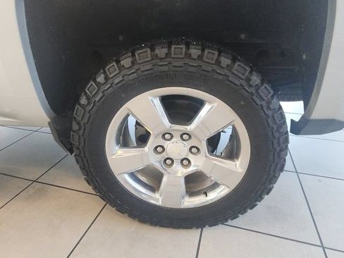 Used 2017 Chevrolet Silverado 1500 LT w/ All Star Edition AWD/4WD image 10