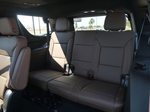 Used 2023 Chevrolet Tahoe High Country image 10