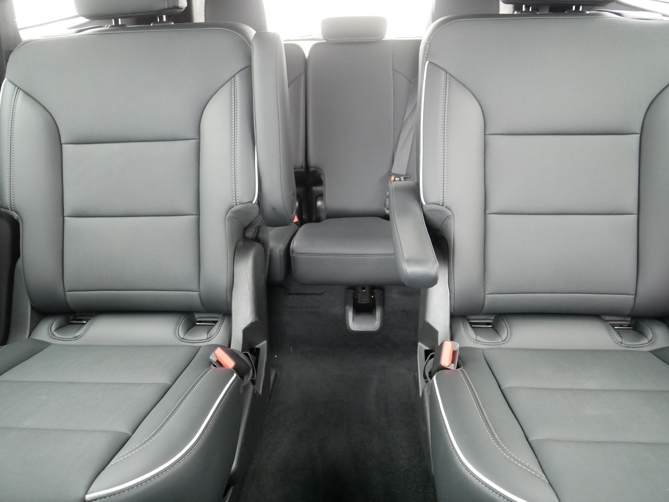 Used 2026 Buick Enclave Preferred AWD/4WD image 13