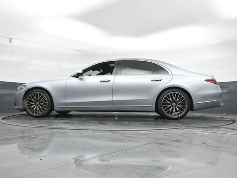 Used 2022 Mercedes-Benz S 580 4MATIC Sedan image 44