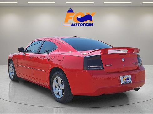 Used 2010 Dodge Charger SXT RWD image 3