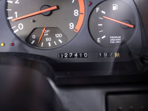 Used 1993 Nissan 300ZX Convertible RWD image 35