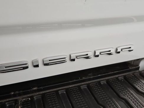 Used 2023 GMC Sierra 2500 Denali w/ Technology Package AWD/4WD image 31
