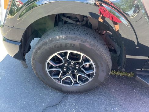 Used 2021 Ford F150 Lariat w/ Max Trailer Tow Package AWD/4WD image 18