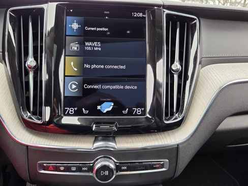 Used 2021 Volvo XC60 T5 Inscription w/ Advanced Package image 20