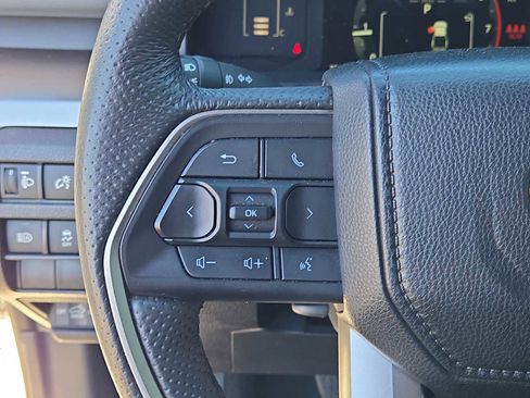 Used 2024 Toyota Tacoma SR5 w/ SR5 Upgrade Package image 23