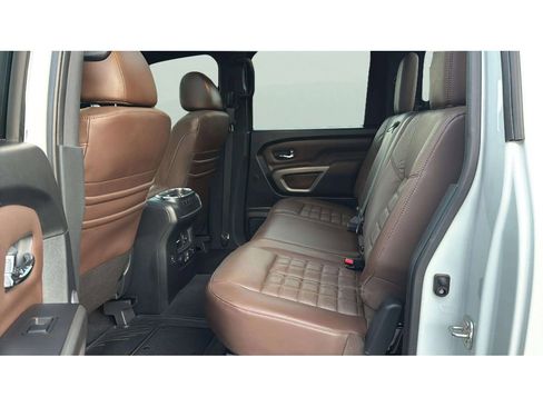 Used 2021 Nissan Titan Platinum Reserve w/ Moonroof Package image 12