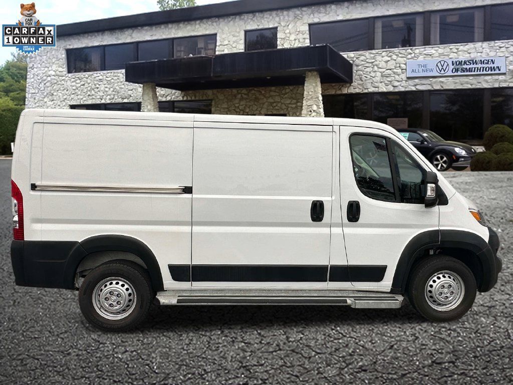 Used 2025 RAM ProMaster 2500 w/ U-Haul Equipment Group FWD image 4
