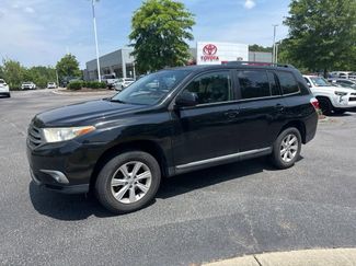 Used 2013 Toyota Highlander Plus AWD/4WD video 1