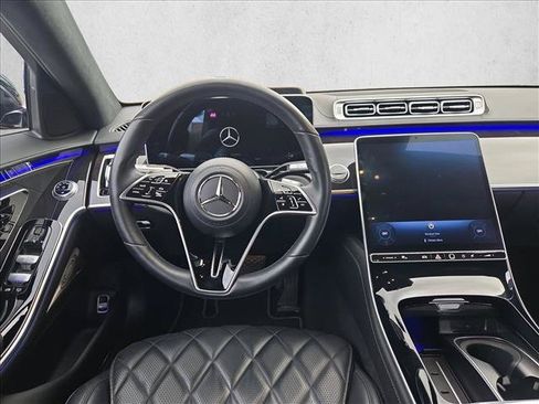 Certified 2022 Mercedes-Benz S 500 4MATIC image 17