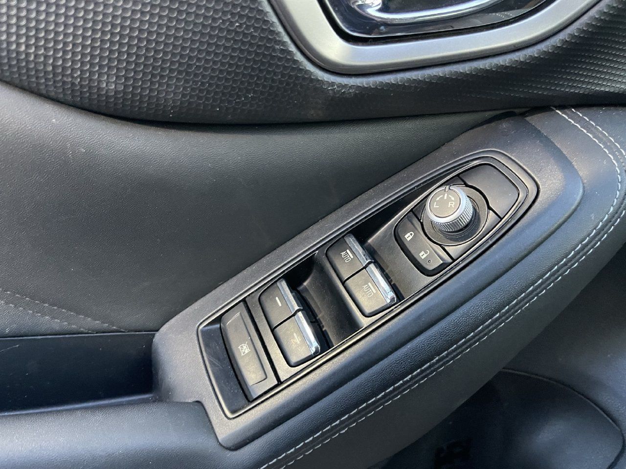 Used 2019 Subaru Forester Limited w/ Popular Package #3 AWD/4WD image 10
