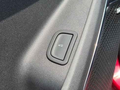 Used 2024 GMC Acadia Elevation FWD image 16