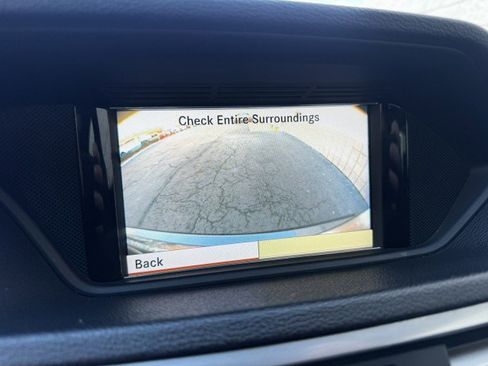 Used 2010 Mercedes-Benz E 550 Sport image 14