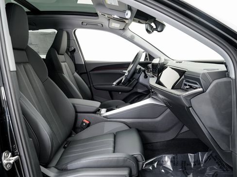 New 2025 Audi Q5 Premium Plus image 23
